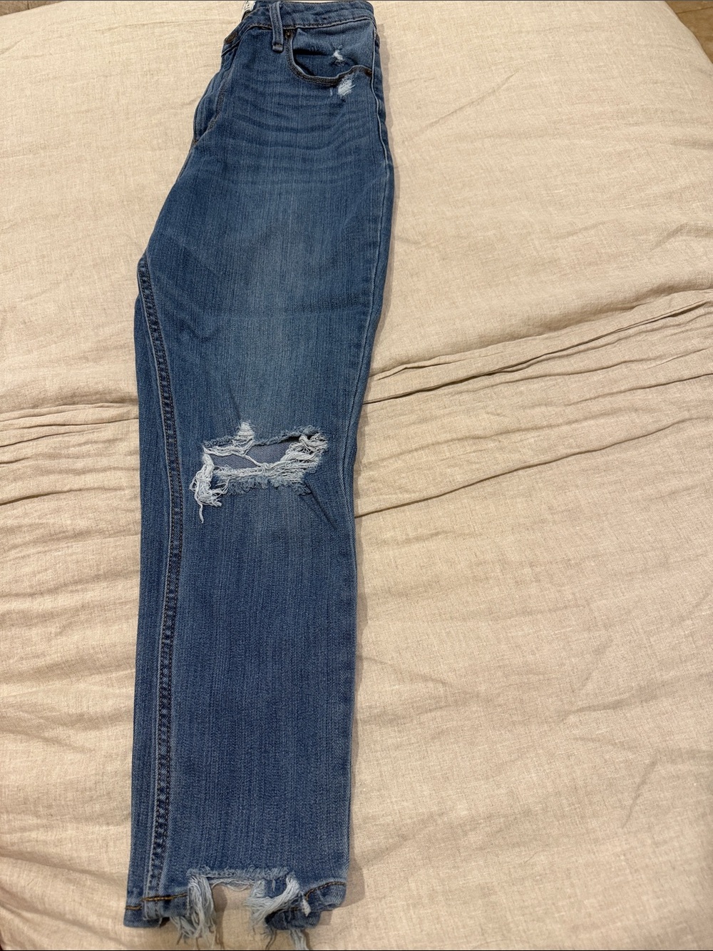 Abercrombie & Fitch Women's Distressed Straight Leg Jeans - Denim Blue